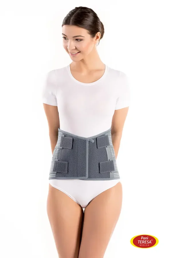 pt-0238-szary-przod Orteza piersiowo-lędźwiowo-krzyżowa „32/4” pt 0238 Pani Teresa
